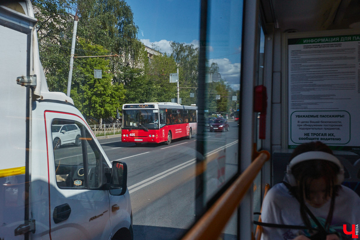 Как продвигается строительство Рпенского проезда? Когда починят мост через Мжару, чтобы открыть южный въезд в Суздаль? И, наконец, из-за чего владимирцы недовольны общественным транспортом? Ответы на эти вопросы вы найдете в нашем новом обзоре дорожных новостей.