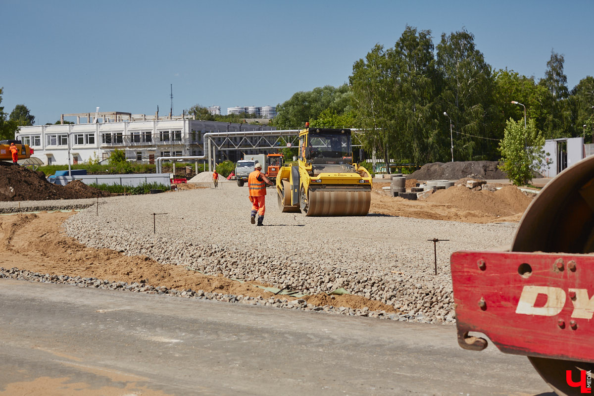 Как продвигается строительство Рпенского проезда? Когда починят мост через Мжару, чтобы открыть южный въезд в Суздаль? И, наконец, из-за чего владимирцы недовольны общественным транспортом? Ответы на эти вопросы вы найдете в нашем новом обзоре дорожных новостей.