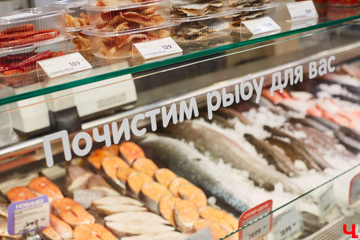 А почему бы сегодня нам не приготовить пылающий фруктовый пирог? Да еще и самый быстрый. К тому же из рисовой муки. Главным ингредиентом летнего блюда станут сочные и яркие абрикосы! Эксперимент проведем под присмотром главного кулинарного эксперта.