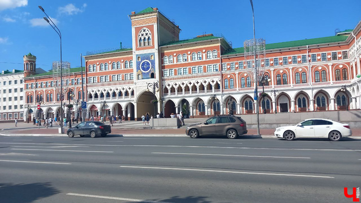 До выходных рукой подать, и всем нам нужны впечатления! Неплохим вариантом станет путешествие в Йошкар-Олу. До недавнего времени данное направление совсем не привлекало туристов. Сейчас же в городе тысячи гостей. Мы решили выяснить, почему, отправившись в столицу Республики Марий Эл на разведку.