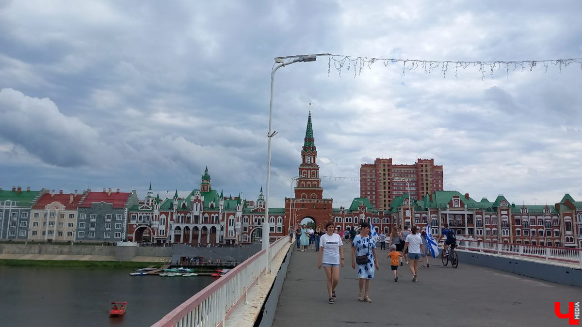 До выходных рукой подать, и всем нам нужны впечатления! Неплохим вариантом станет путешествие в Йошкар-Олу. До недавнего времени данное направление совсем не привлекало туристов. Сейчас же в городе тысячи гостей. Мы решили выяснить, почему, отправившись в столицу Республики Марий Эл на разведку.