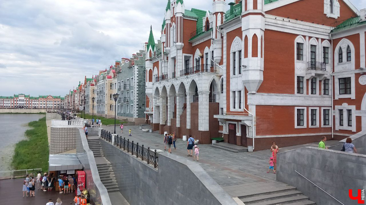 До выходных рукой подать, и всем нам нужны впечатления! Неплохим вариантом станет путешествие в Йошкар-Олу. До недавнего времени данное направление совсем не привлекало туристов. Сейчас же в городе тысячи гостей. Мы решили выяснить, почему, отправившись в столицу Республики Марий Эл на разведку.