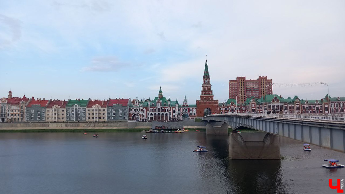 До выходных рукой подать, и всем нам нужны впечатления! Неплохим вариантом станет путешествие в Йошкар-Олу. До недавнего времени данное направление совсем не привлекало туристов. Сейчас же в городе тысячи гостей. Мы решили выяснить, почему, отправившись в столицу Республики Марий Эл на разведку.