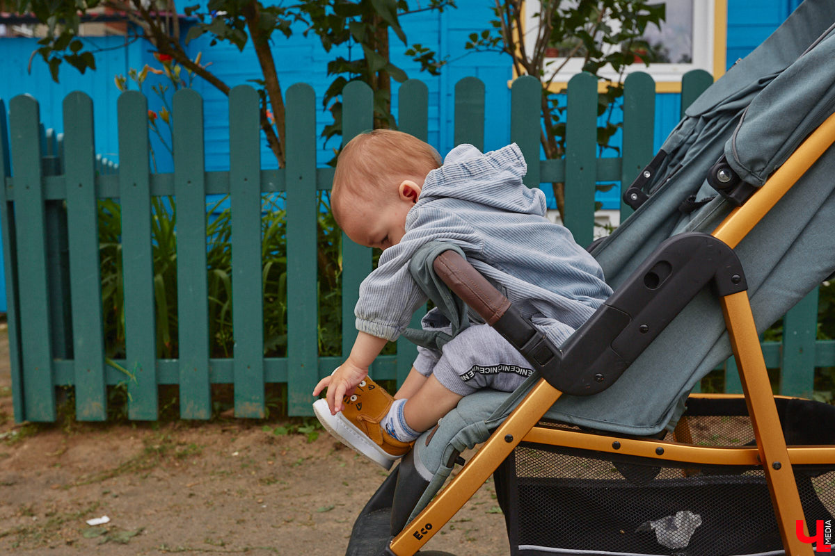 Владимирцы регулярно приезжают на Батурина: одни на рынок за продуктами, другие в Центральный парк погулять. Теперь еще и новый большой ТЦ появился. Но если свернуть от него вправо, то можно попасть в настоящий спальный район с массой интересных фишек. «Ключ-Медиа» узнал о них от жительницы улицы Михайловской, с которой совершил познавательный променад