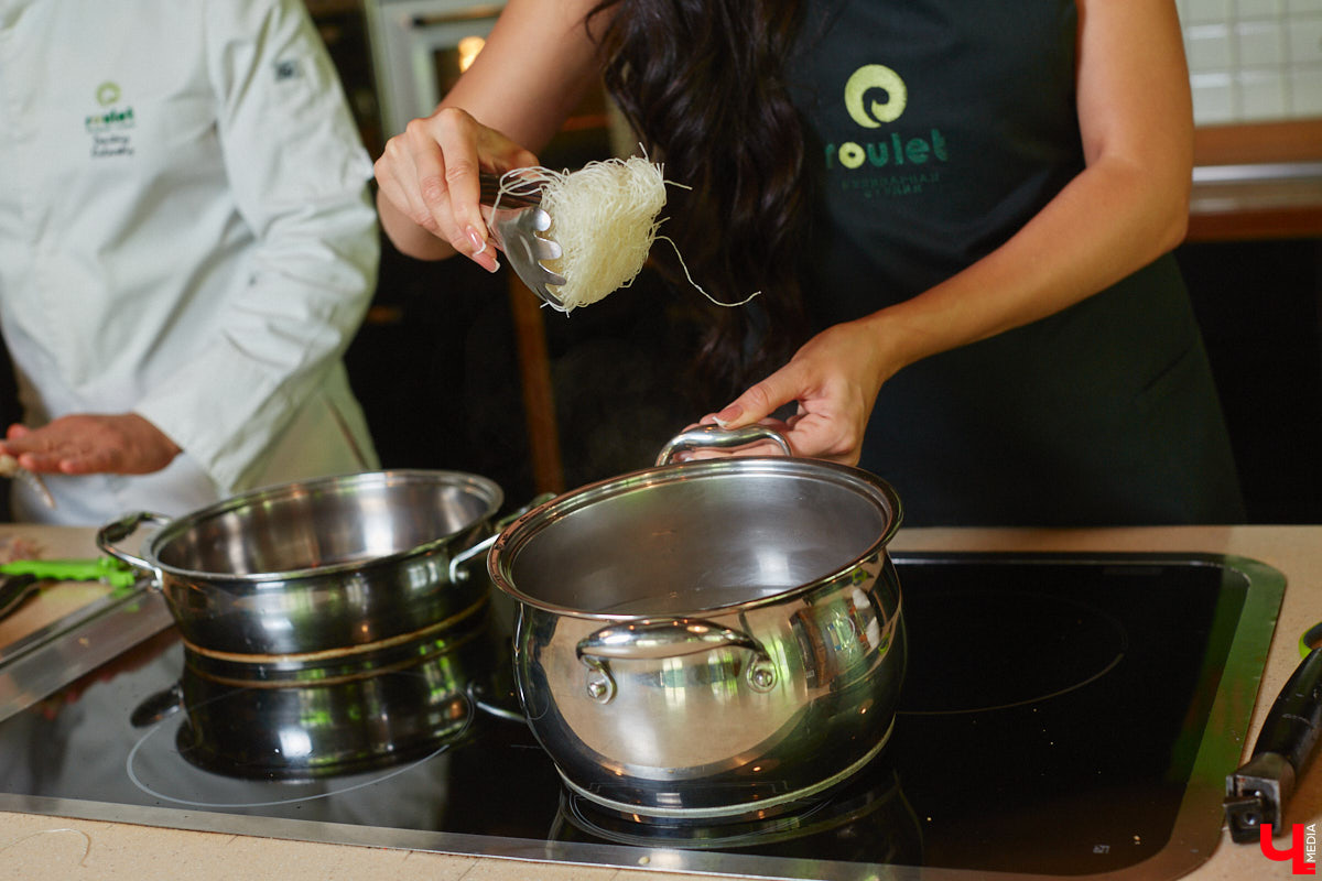 Перемещаться в пространстве с помощью вкусов возможно! Владимирский стоматолог для животных Валерия Алтунина сегодня, например, ощутила, что вернулась в любимый Таиланд.