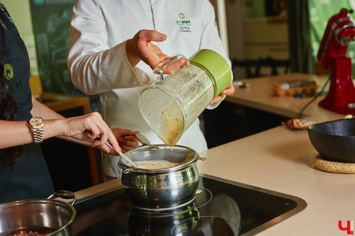 Перемещаться в пространстве с помощью вкусов возможно! Владимирский стоматолог для животных Валерия Алтунина сегодня, например, ощутила, что вернулась в любимый Таиланд.