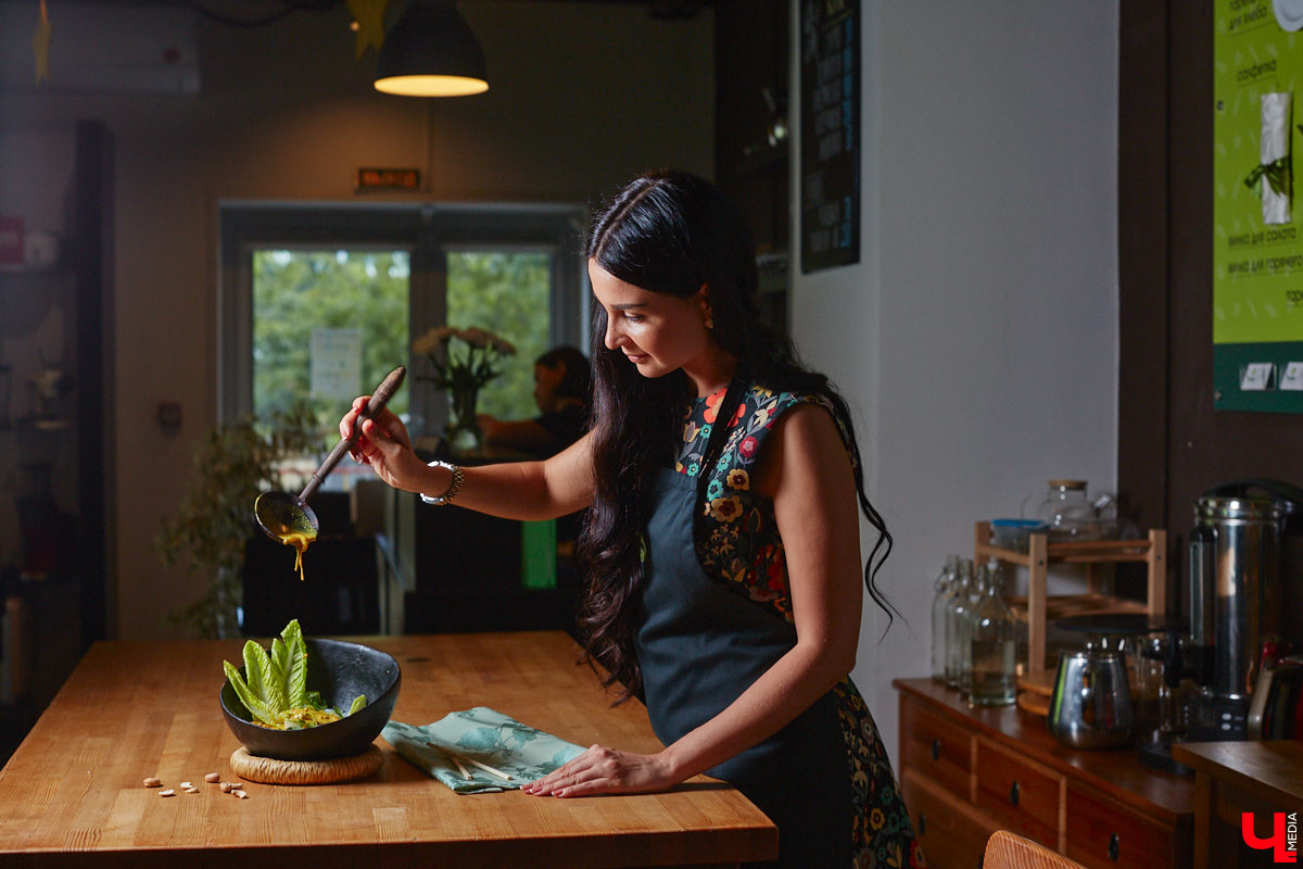 Перемещаться в пространстве с помощью вкусов возможно! Владимирский стоматолог для животных Валерия Алтунина сегодня, например, ощутила, что вернулась в любимый Таиланд.