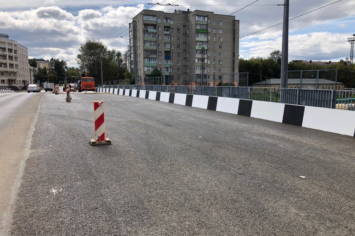 До завершения работ осталось… И правда, интересно узнать, как обстоят дела на масштабных стройках мостов и автомагистралей Владимирской области, которые вот-вот должны подойти к концу. Рассказываем об этом в нашем новом дорожном обзоре.