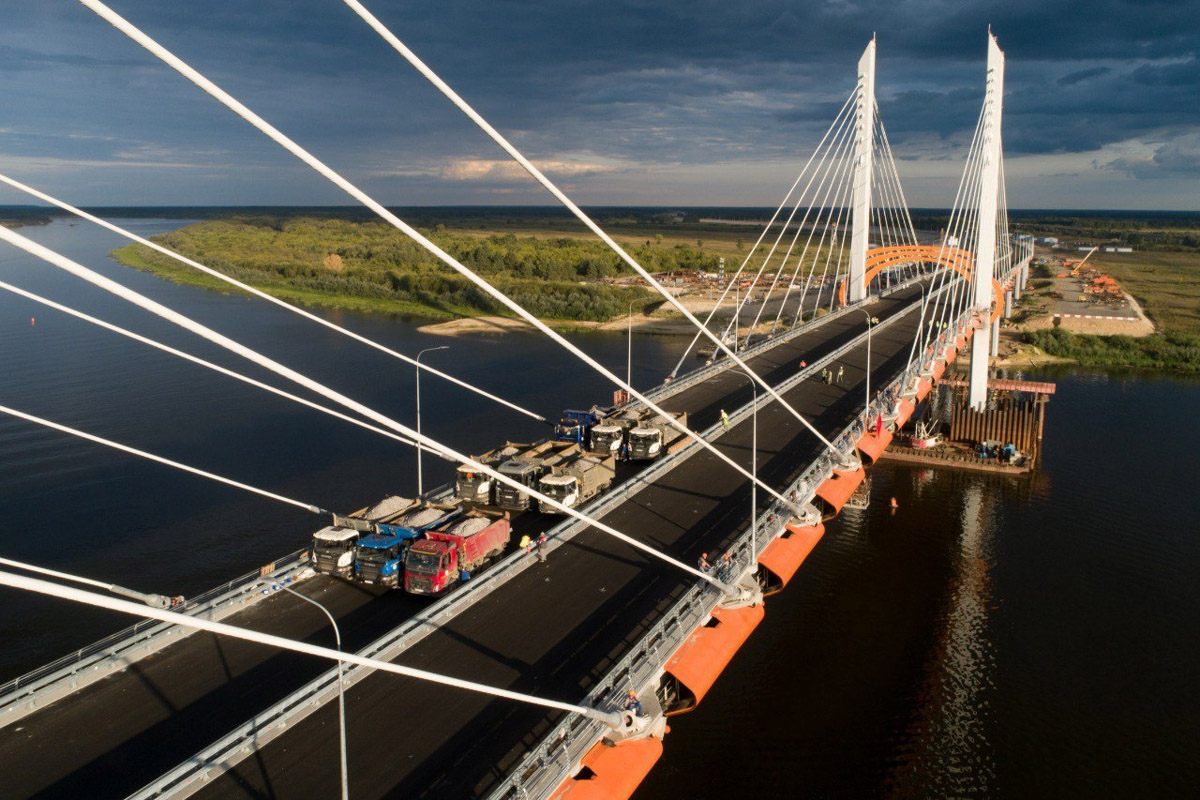 До завершения работ осталось… И правда, интересно узнать, как обстоят дела на масштабных стройках мостов и автомагистралей Владимирской области, которые вот-вот должны подойти к концу. Рассказываем об этом в нашем новом дорожном обзоре.