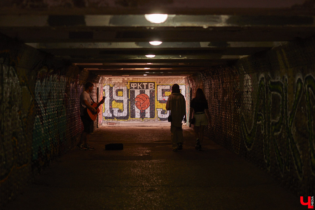 Вы часто пользуетесь подземными пешеходными переходами? В областном центре таких всего три, но назвать их образцово-показательными, к сожалению, нельзя. «Ключ-Медиа» спустился в тоннели под проезжей частью, чтобы показать, почему.