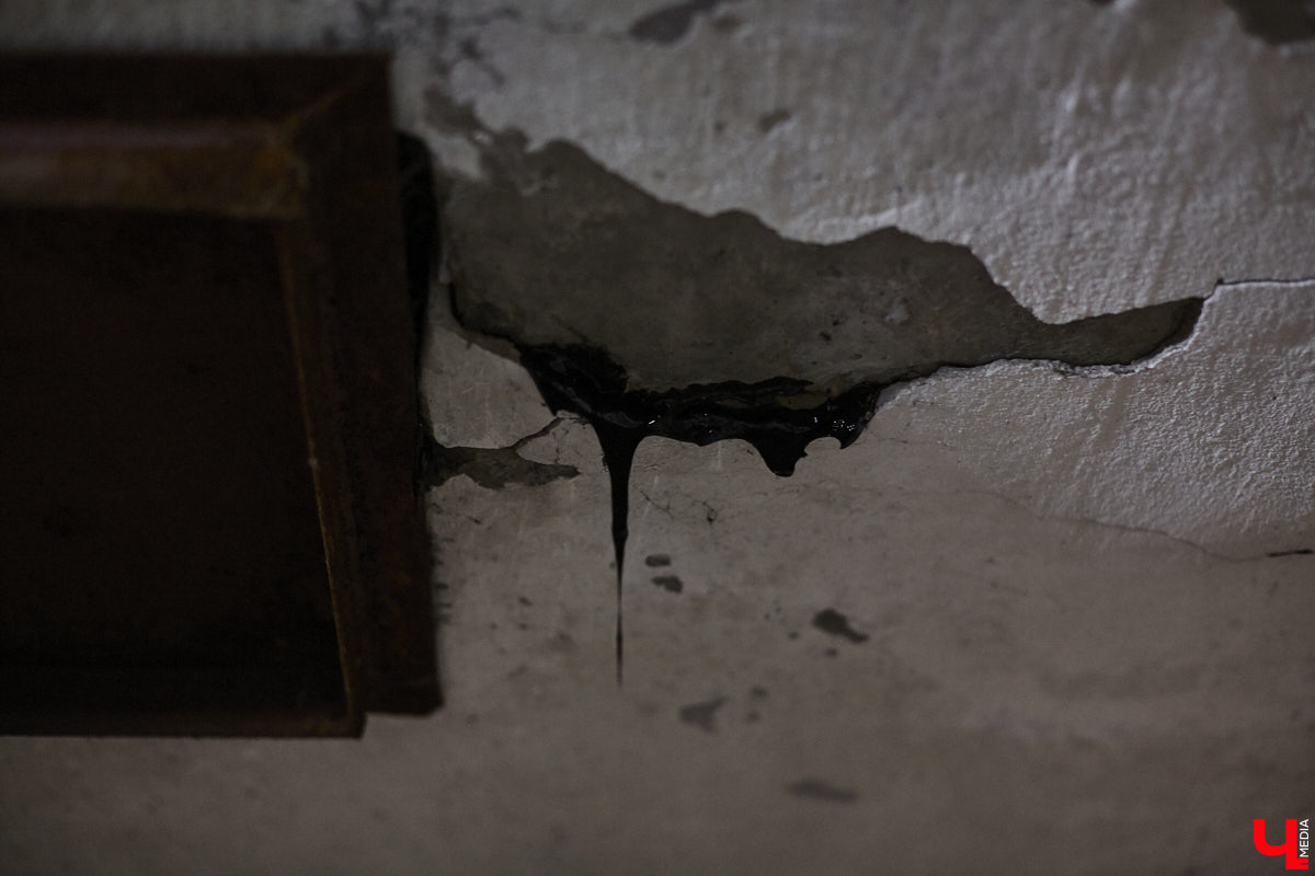 Вы часто пользуетесь подземными пешеходными переходами? В областном центре таких всего три, но назвать их образцово-показательными, к сожалению, нельзя. «Ключ-Медиа» спустился в тоннели под проезжей частью, чтобы показать, почему.