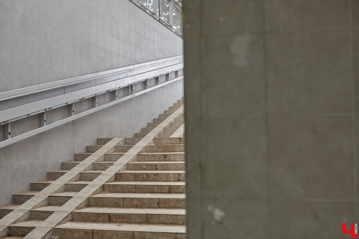 Вы часто пользуетесь подземными пешеходными переходами? В областном центре таких всего три, но назвать их образцово-показательными, к сожалению, нельзя. «Ключ-Медиа» спустился в тоннели под проезжей частью, чтобы показать, почему.