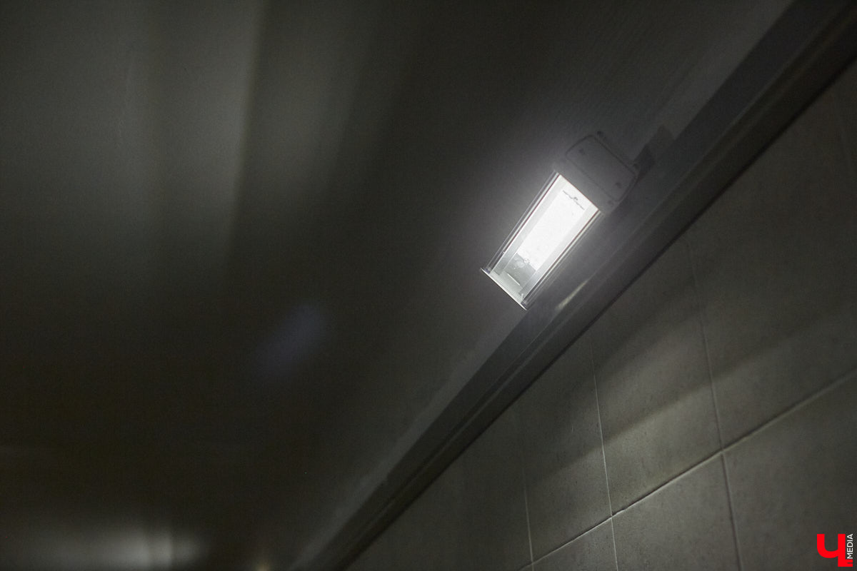 Вы часто пользуетесь подземными пешеходными переходами? В областном центре таких всего три, но назвать их образцово-показательными, к сожалению, нельзя. «Ключ-Медиа» спустился в тоннели под проезжей частью, чтобы показать, почему.