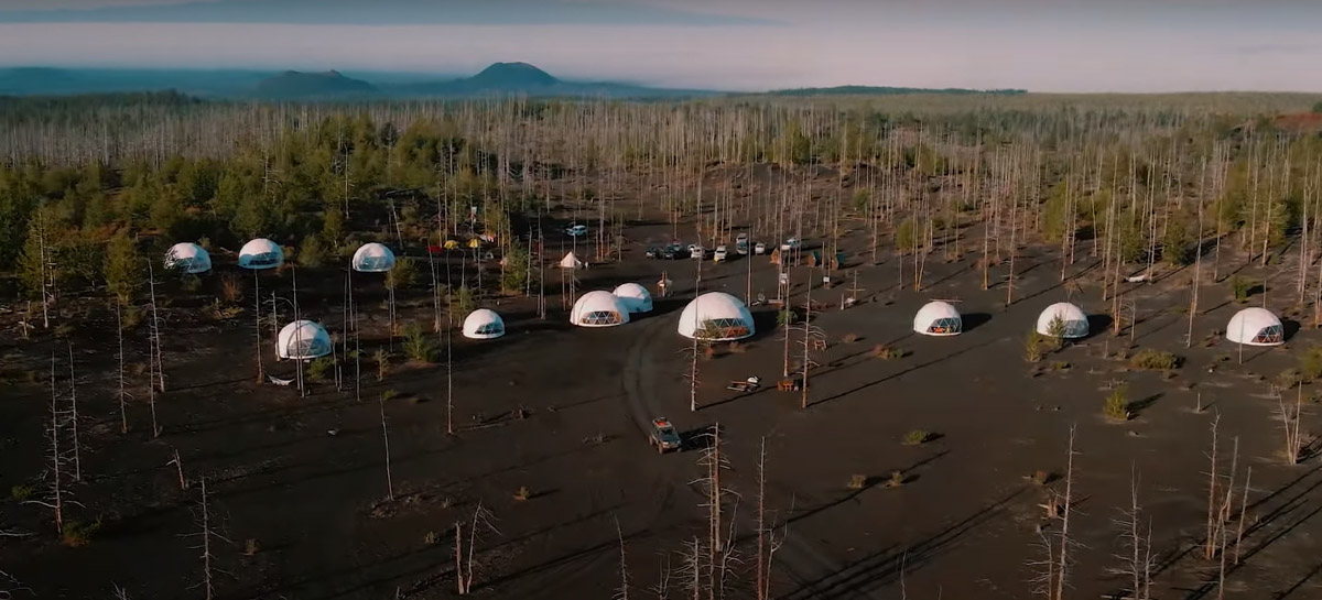 России есть чем удивить! И Мария Беспалова из Владимира убедилась в этом лично. Вместе с командой она совершила тур по Сибири и Дальнему Востоку, оценив самые необычные туристические проекты. Что предлагают приезжим креативные предприниматели нашей страны? Читайте в материале «Ключ-Медиа».