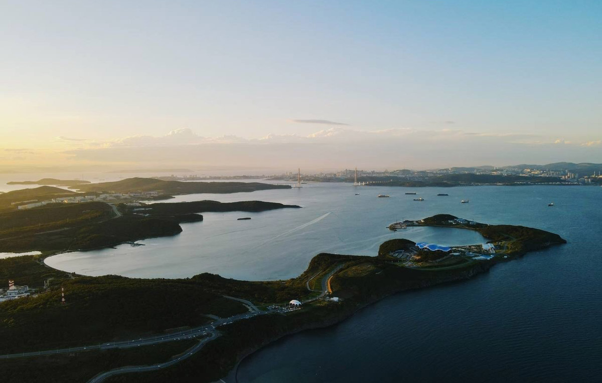 России есть чем удивить! И Мария Беспалова из Владимира убедилась в этом лично. Вместе с командой она совершила тур по Сибири и Дальнему Востоку, оценив самые необычные туристические проекты. Что предлагают приезжим креативные предприниматели нашей страны? Читайте в материале «Ключ-Медиа».