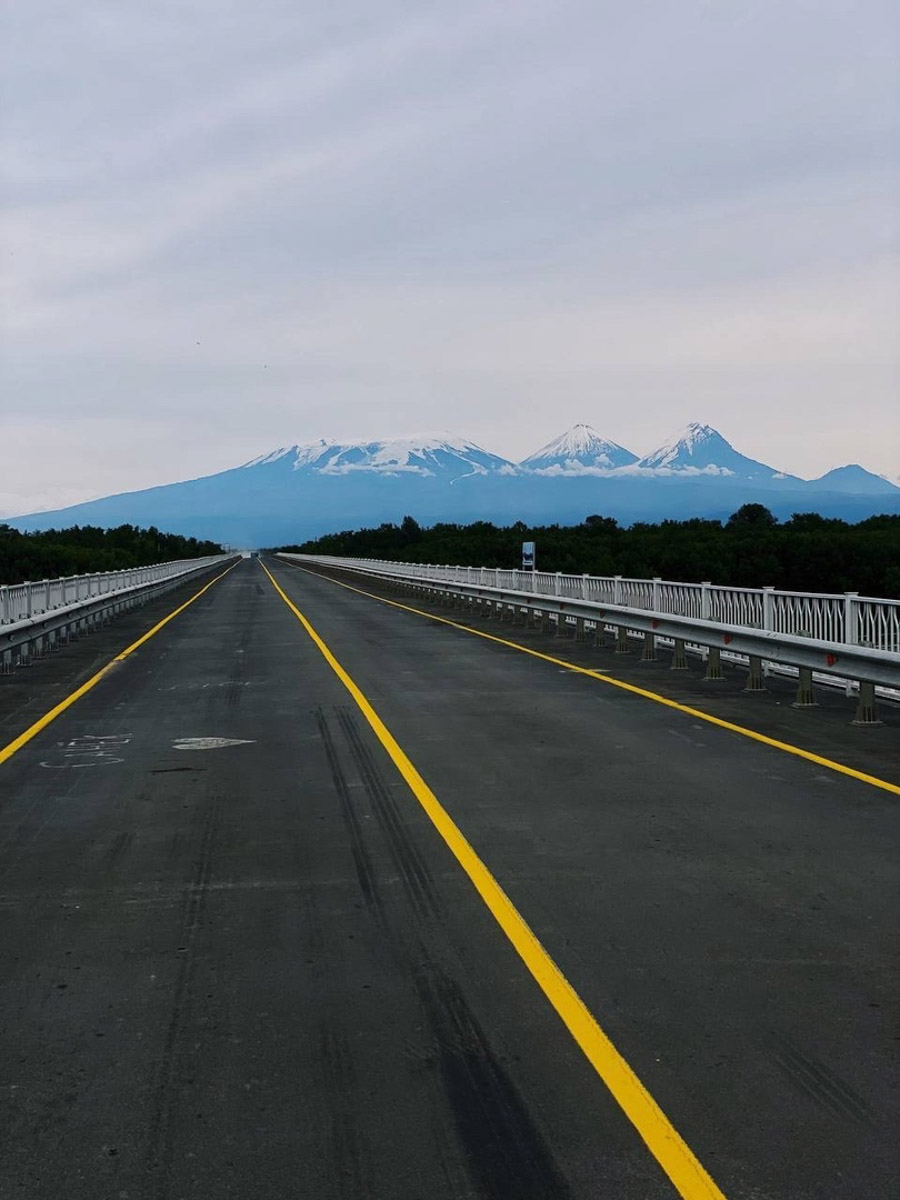 России есть чем удивить! И Мария Беспалова из Владимира убедилась в этом лично. Вместе с командой она совершила тур по Сибири и Дальнему Востоку, оценив самые необычные туристические проекты. Что предлагают приезжим креативные предприниматели нашей страны? Читайте в материале «Ключ-Медиа».