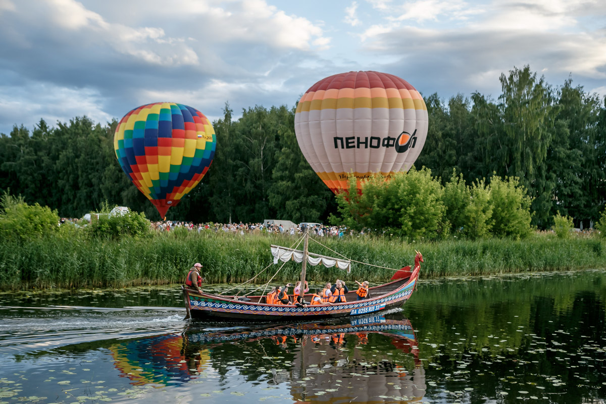 Суздаль готовится принять одно из самых ярких событий этого года. В городе-музее запланирован фестиваль гастрономии и воздухоплавания. Праздник пройдет на территории Главного туристического комплекса, и пропустить его никак нельзя!