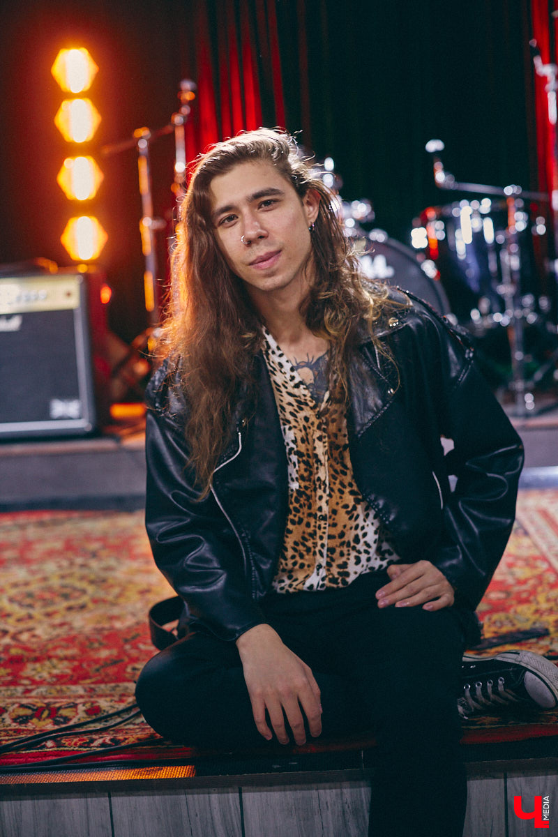 В 2017 — 2019 годах владимирская рок-группа Bosphorus Night подавала большие надежды, но ковид и локдаун подкосили многие творческие коллективы по всему миру. Выжили только сильнейшие. В этот список попали и наши музыканты. Подтверждение тому — первый полноформатный альбом Bosphorus Night «New Era». А намеченная уже на эту субботу его презентация станет не просто возрождением знаменитых Bosphorus Night Party, но чем-то еще более зрелищным и шокирующим.