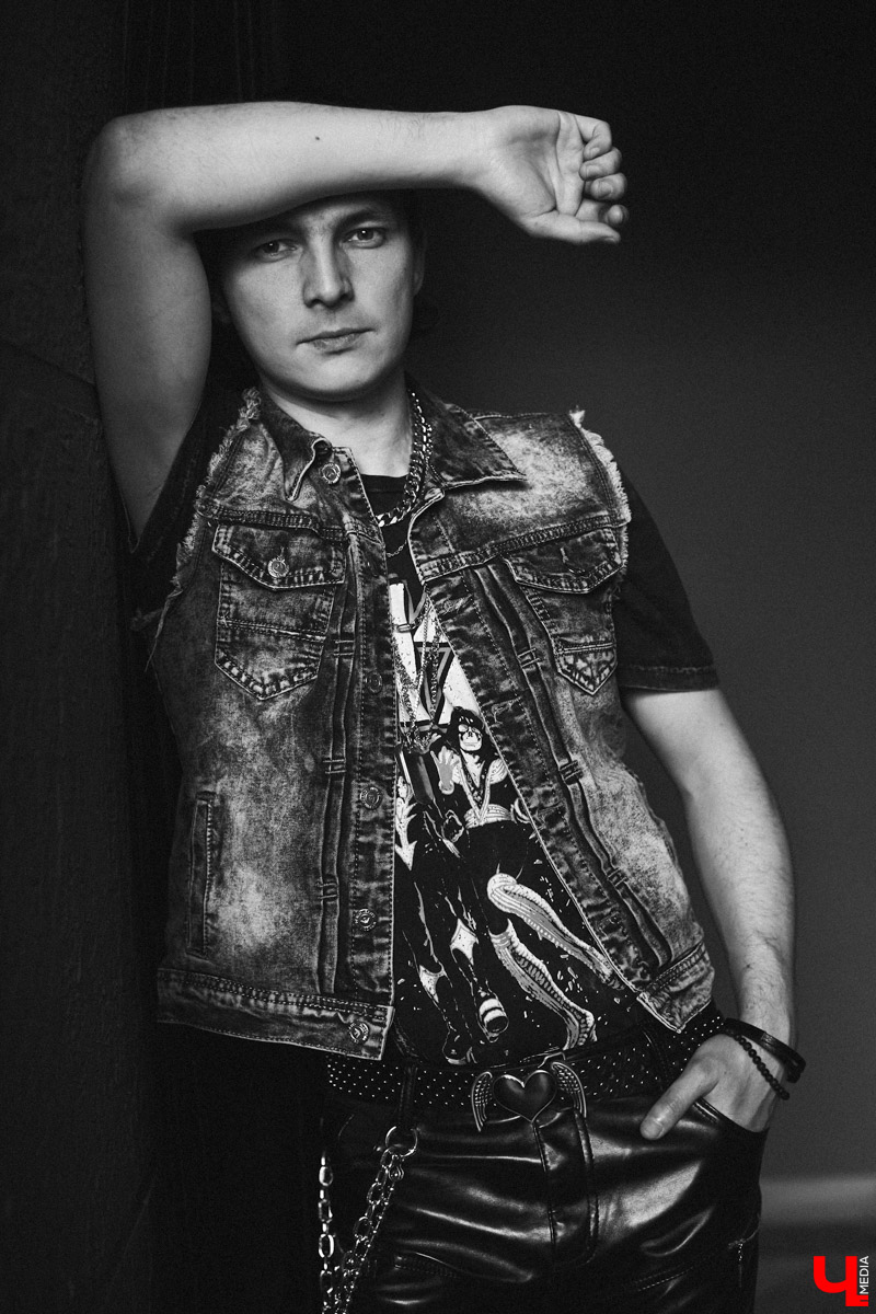 В 2017 — 2019 годах владимирская рок-группа Bosphorus Night подавала большие надежды, но ковид и локдаун подкосили многие творческие коллективы по всему миру. Выжили только сильнейшие. В этот список попали и наши музыканты. Подтверждение тому — первый полноформатный альбом Bosphorus Night «New Era». А намеченная уже на эту субботу его презентация станет не просто возрождением знаменитых Bosphorus Night Party, но чем-то еще более зрелищным и шокирующим.