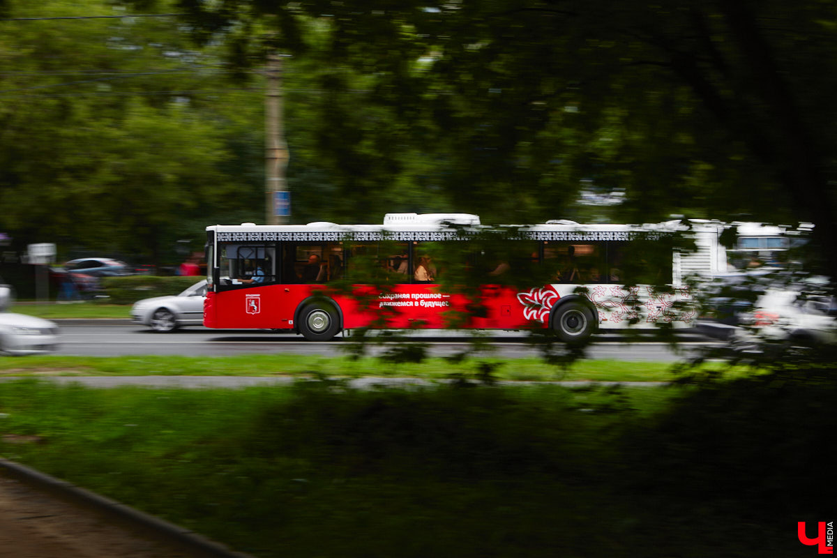 Уже завтра, 9 сентября, во Владимире пройдет седьмой полумарафон «Золотые ворота». Проезд в центре города, как вы понимаете, во время забега перекроют. Какой же будет схема объезда? Эта и другая актуальная информация в нашем новом дорожном обзоре.