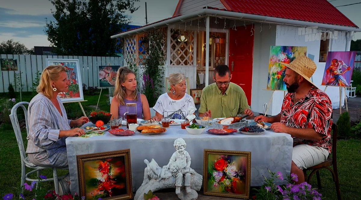 На телеканале «Пятница!» вышла новая серия реалити-шоу «Четыре дачи». Участие в нем приняли жители Золотого кольца России, причем двое из 33-го региона. Оба пусть и не победили, зато заняли призовые места. О том, как проходили съемки и что осталось за кадром, они рассказали «Ключ-Медиа».