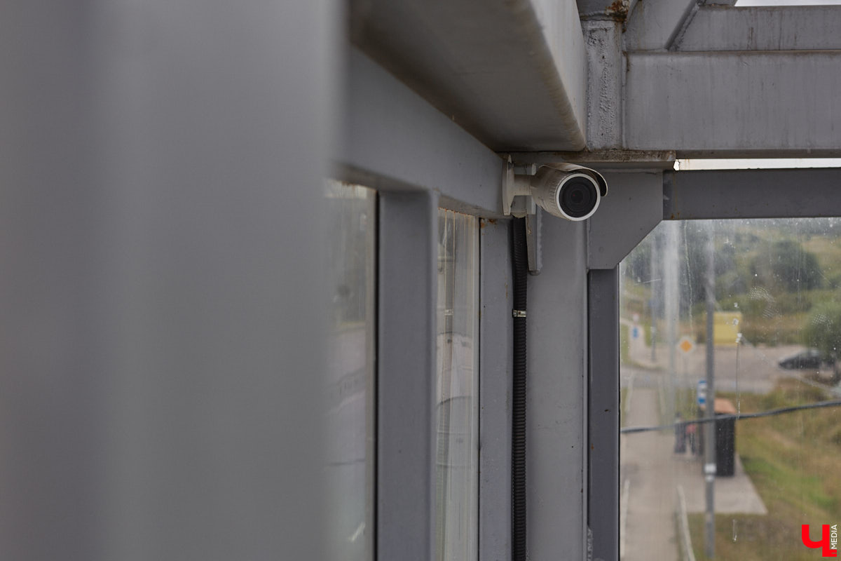 Вы давно пользовались надземными пешеходными переходами в черте областного центра? Если да, предлагаем совершить виртуальную экскурсию вместе с нами. «Ключ-Медиа» выбрал три владимирских объекта из десяти и проинспектировал их.