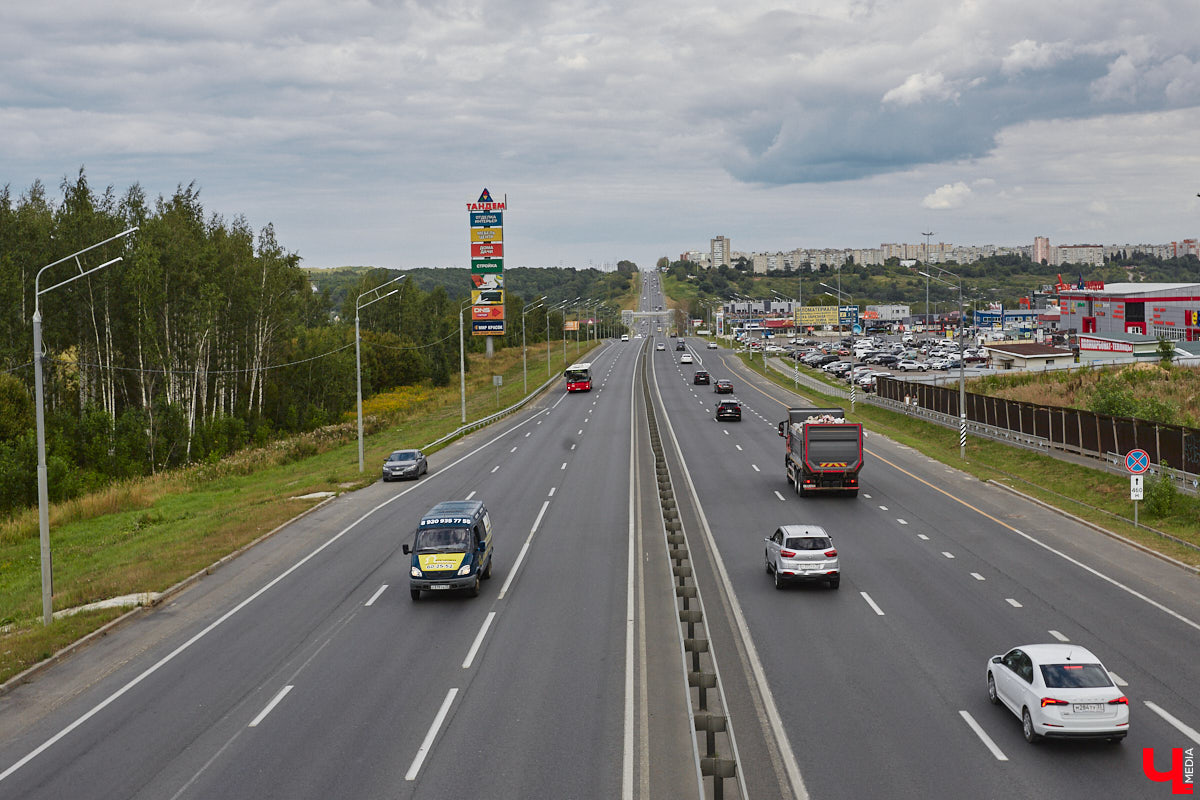 Вы давно пользовались надземными пешеходными переходами в черте областного центра? Если да, предлагаем совершить виртуальную экскурсию вместе с нами. «Ключ-Медиа» выбрал три владимирских объекта из десяти и проинспектировал их.