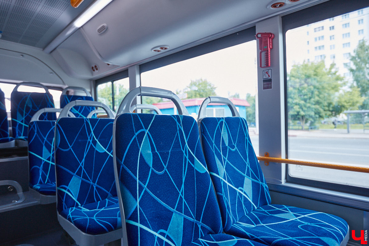 Всего за одно лето во Владимире удалось обновить парк общественного транспорта ровно наполовину. В город прибыло больше сотни машин разных производителей. Какая из них самая лучшая? «Ключ-Медиа» прокатился по областному центру в компании автоблогера в поисках ответа на этот вопрос.