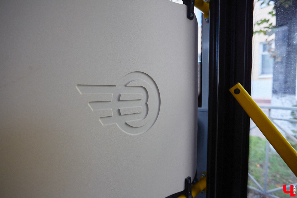 Всего за одно лето во Владимире удалось обновить парк общественного транспорта ровно наполовину. В город прибыло больше сотни машин разных производителей. Какая из них самая лучшая? «Ключ-Медиа» прокатился по областному центру в компании автоблогера в поисках ответа на этот вопрос.