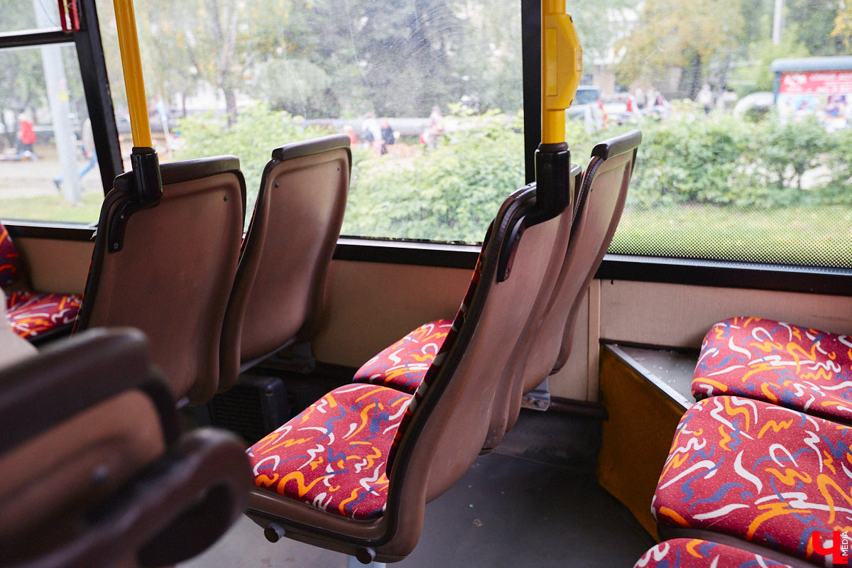 Всего за одно лето во Владимире удалось обновить парк общественного транспорта ровно наполовину. В город прибыло больше сотни машин разных производителей. Какая из них самая лучшая? «Ключ-Медиа» прокатился по областному центру в компании автоблогера в поисках ответа на этот вопрос.