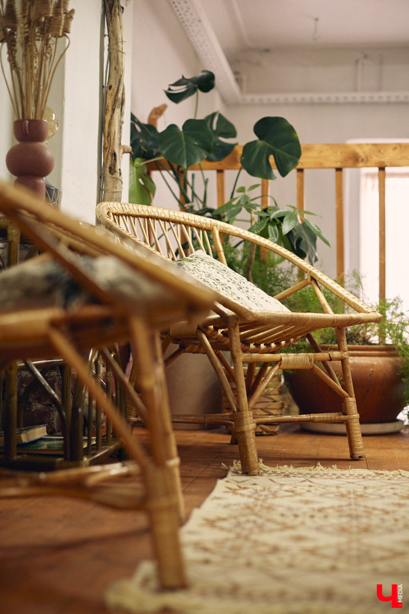 Законсервированная владимирская электростанция продолжает притягивать креативных людей. На территории пространства ТЭЦ-1 уже прошла театральная постановка, а сейчас там разместилась новая зеленая студия. Проект для нашего города необычный. В чем его суть? Авторы рассказали об этом «Ключ-Медиа» в день открытия локации.