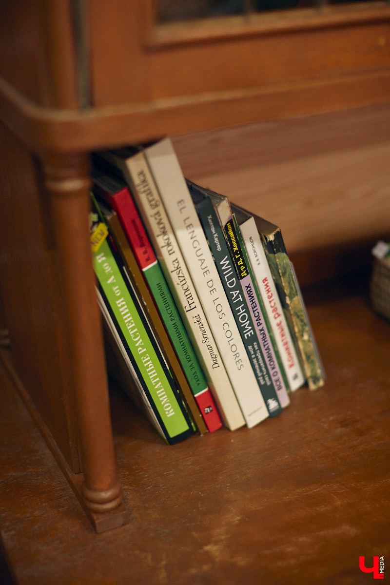 Законсервированная владимирская электростанция продолжает притягивать креативных людей. На территории пространства ТЭЦ-1 уже прошла театральная постановка, а сейчас там разместилась новая зеленая студия. Проект для нашего города необычный. В чем его суть? Авторы рассказали об этом «Ключ-Медиа» в день открытия локации.