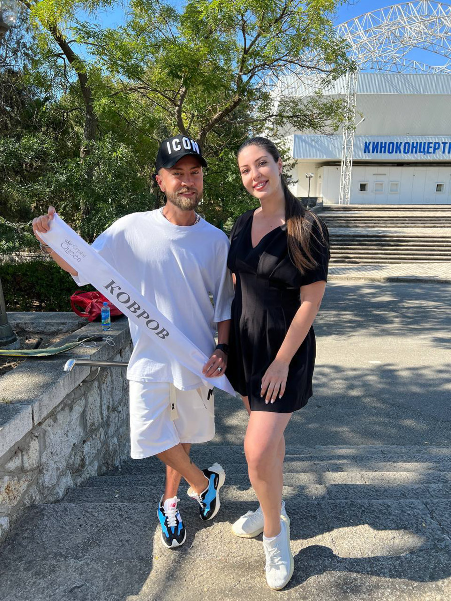 Какая она, успешная женщина? Воображение рисует образ красивой и ухоженной бизнесвумен. Недавно вернувшиеся с премии успешных женщин Crystal queen — 2023 жительницы Владимирской области тому подтверждение, ведь именно они победили в двух номинациях.