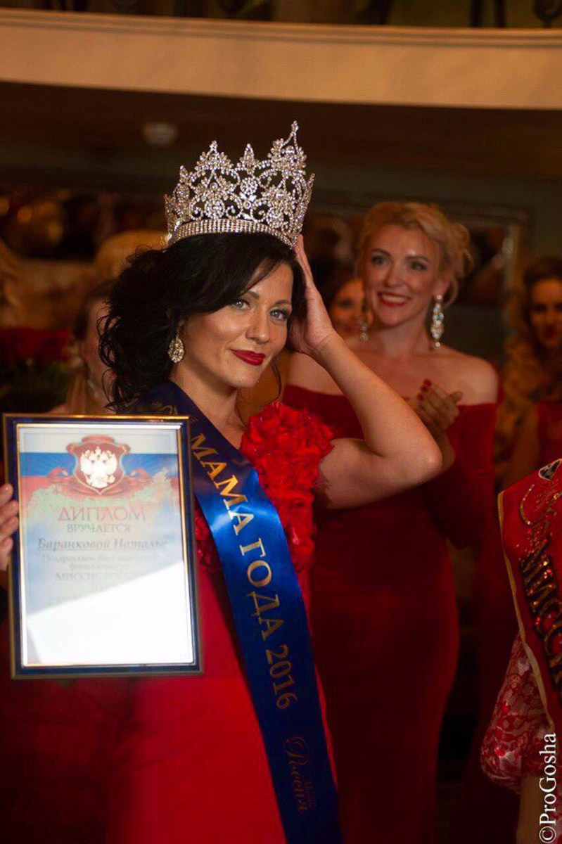 Во Владимире вновь пройдет областной конкурс красоты. Победительница получит в подарок роскошную норковую шубу и право представлять 33-й регион на главном конкурсе страны — «Миссис Россия». Узнали все подробности проведения «Миссис Владимирская красавица — 2023» у бессменного организатора Жанны Згребновой.