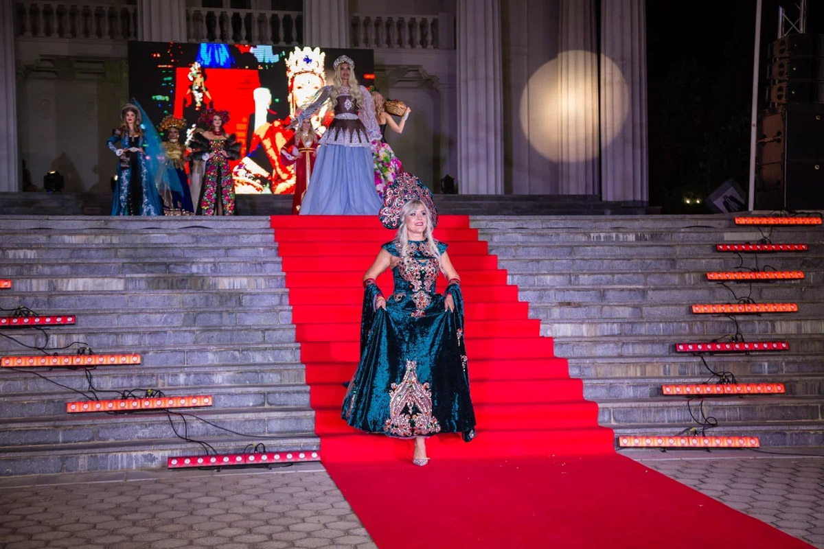 Берегите глаза, сейчас будет слепить! Слепить красотой наших участниц международного конкурса Mrs. Planet Eurasia — 2023. В этом году 33-й регион в Крыму представляли Яна Бирюкова и Светлана Лапшина. Две мамы из Владимира и Мурома взяли главные короны в двух номинациях, а еще завоевали дополнительные титулы.