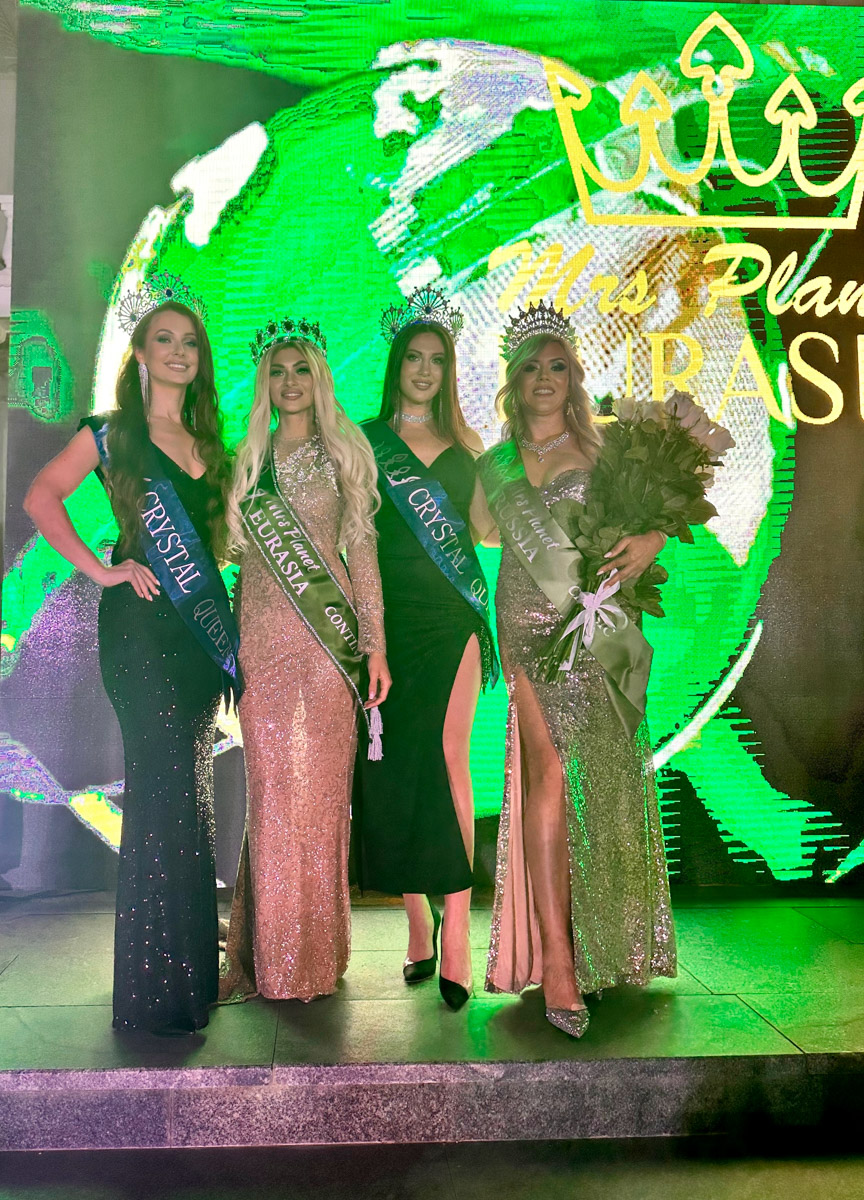 Берегите глаза, сейчас будет слепить! Слепить красотой наших участниц международного конкурса Mrs. Planet Eurasia — 2023. В этом году 33-й регион в Крыму представляли Яна Бирюкова и Светлана Лапшина. Две мамы из Владимира и Мурома взяли главные короны в двух номинациях, а еще завоевали дополнительные титулы.