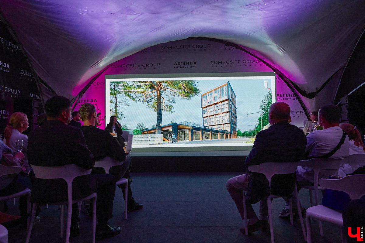 В Коврове состоялось поистине знаковое для города событие: презентация клубного дома на улице Чернышевского. Уже с первого взгляда на проект стало понятно: это будет не просто круто, а легендарно! Ступенчатый объем здания, закрытая зона отдыха на стилобате с фитнес-площадкой и лаунж-зоной, двухуровневые пентхаусы — это лишь часть того, что предлагает застройщик для комфорта будущих владельцев квартир.