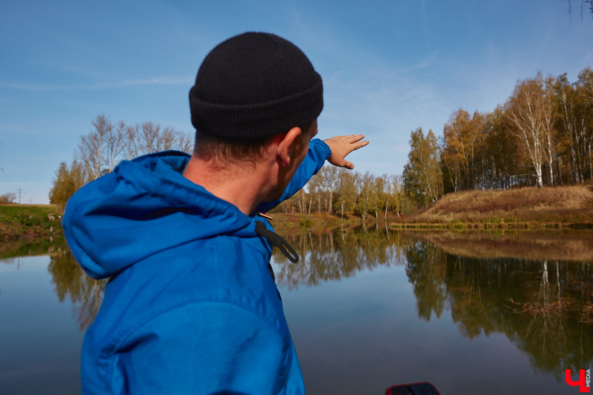 Однажды в общественном транспорте две женщины громко спорили, где растут самые вкусные яблоки. Одна говорила, что в МЮДе, другая уверяла, что в поселке Садовом. И обе оказались правы. Что еще интересного есть в этом районе, на сегодняшней экскурсии нам поведал местный художник Антон Ёжкин.