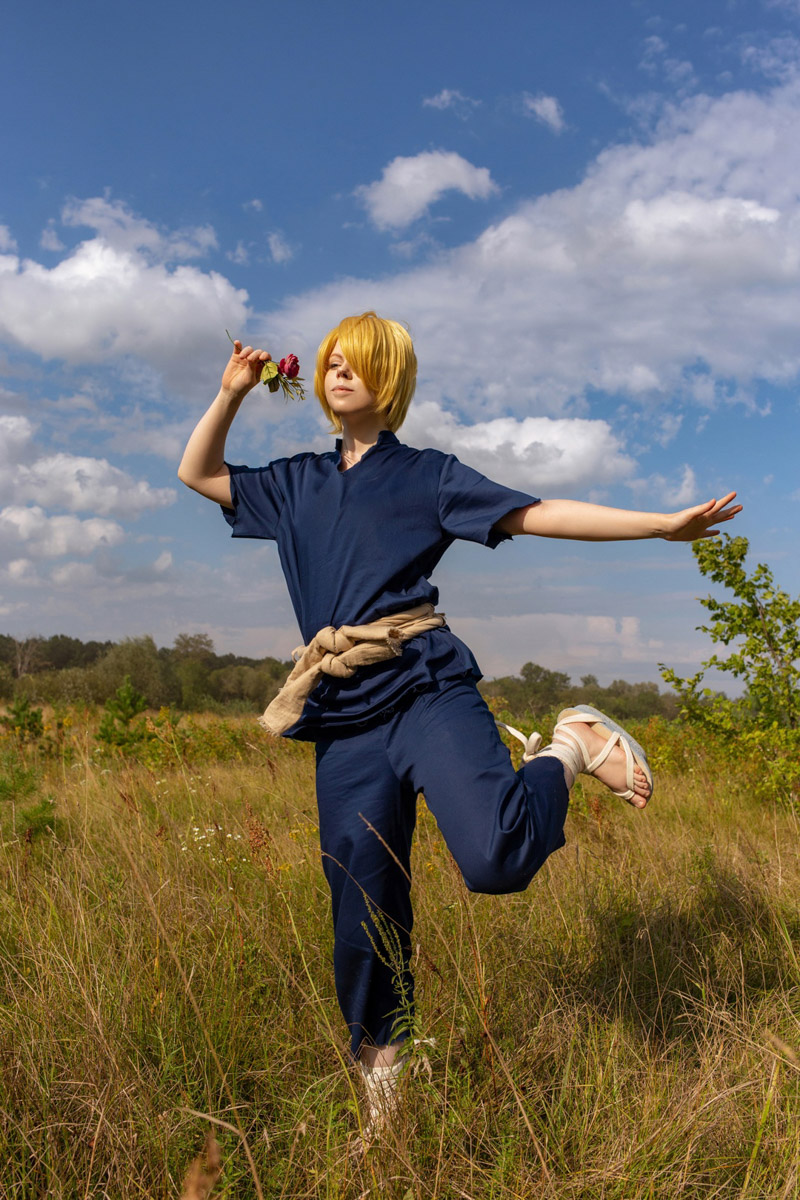 Участники косплей-команды из Владимирской области организовали фотосессию на тему популярного аниме. Все костюмы ребята сделали своими руками. В результате персонажи «Доктора Стоуна» материализовались прямо на берегу реки Клязьмы.
