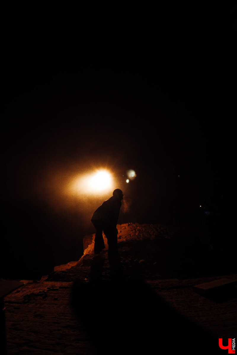 Театральное товарищество «Завод» готовится удивить зрителей новой версией нашумевшей два года назад постановки «Чернобыль. Путешествие с ангелом». И если ее суть останется без изменений, то вот место действия будет совершенно иным, что для спектакля-мистерии имеет определяющее значение.