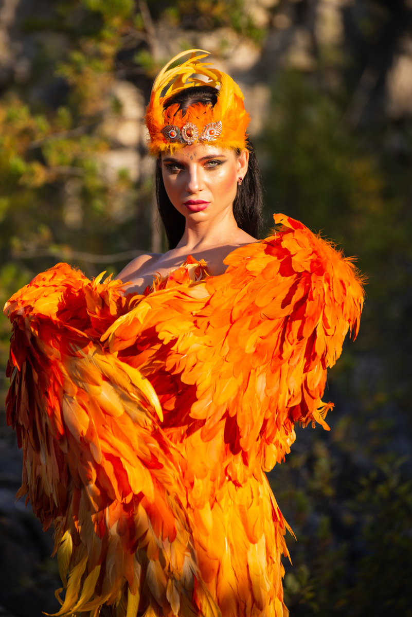 Образ феникса и связанная с ним легенда настолько яркие, что не перестают тревожить тонкие творческие души. Воссоздать мифологическую птицу в человеческом облике решили фотограф Артем Логинов и дизайнер Наталья Алексеева. Что у них из этого получилось и с какими сложностями они столкнулись на Дюкинских скалах, узнал «Ключ-Медиа».