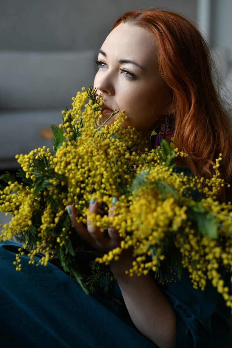 Владимирская певица Дария Сёмина представила свою новую работу. Композиция, записанная на диктофон, ждала своего исполнителя со времён пандемии, то есть почти три года. Премьера релиза состоялась на днях. Предлагаем вам самим оценить «Посткарантин».