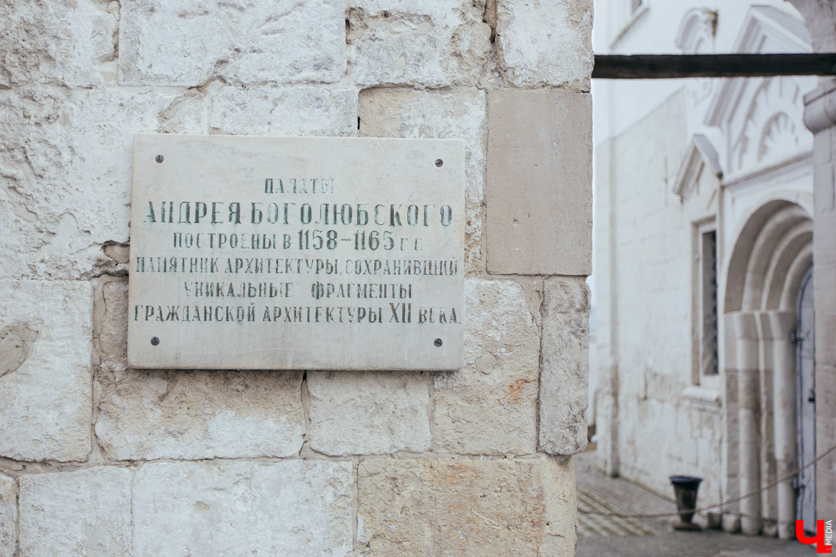 Уже в следующем году во Владимирской области намерены установить сразу пять новых памятников. В честь кого — с этим уже примерно определились. А вот где именно — еще предстоит решить. Также активно обсуждается и возведение в столице региона стелы.