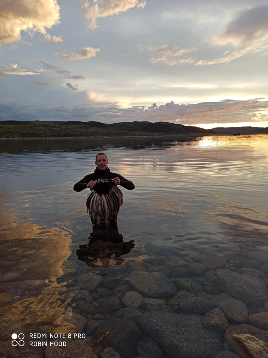Подводная охота открывает целый дивный мир. Потрясающие своим видом и размерами рыбы, живописные виды, ценные находки, обнаруженные на дне. Откуда мы знаем? Своим опытом с «Ключ-Медиа» поделился Кирилл Исаев, для которого погружение не просто хобби, а стиль жизни.