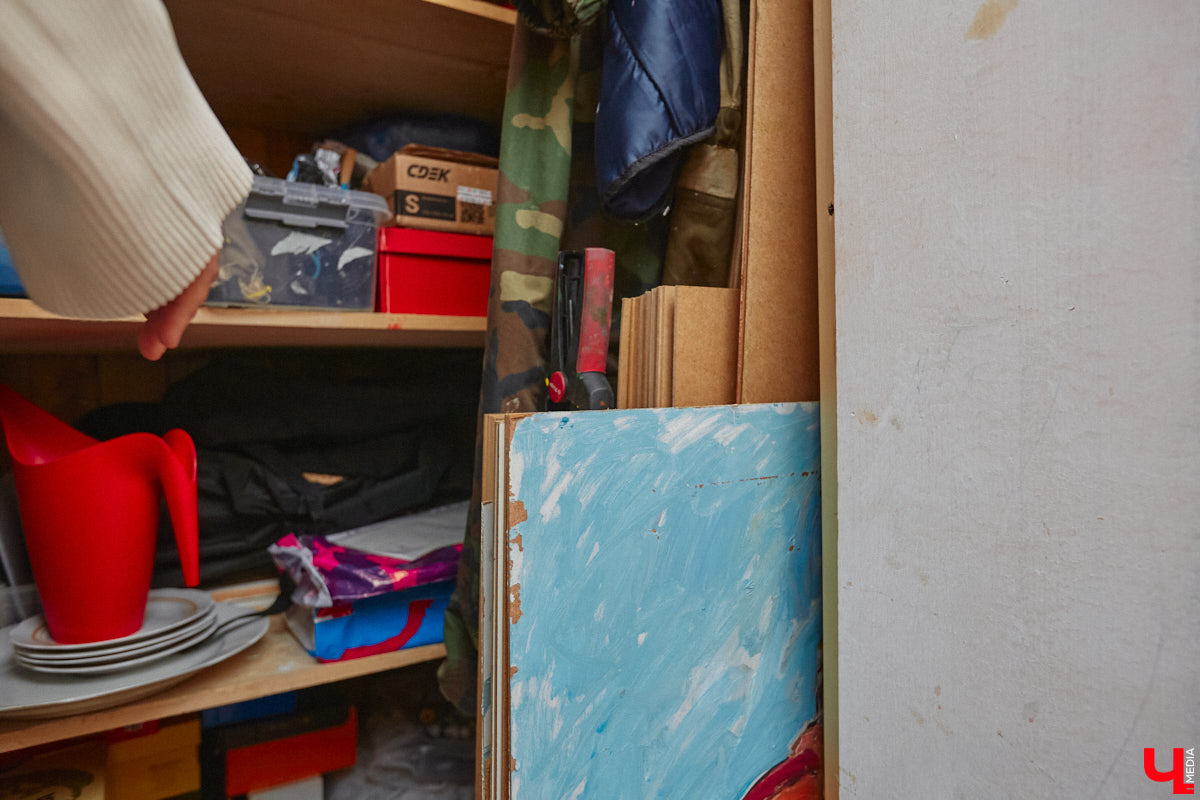 Как избавить дом от ненужных вещей и сделать пространство максимально гармоничным? Этот вопрос актуален для многих. Пользователи социальных сетей обмениваются советами по расхламлению и уборке квартиры за пять минут. Принять участие можно и в челлендже, и в марафоне. Владимирский блогер Арина Ёжкина решила поделиться с нами собственным опытом организации пространства на примере своего дома.