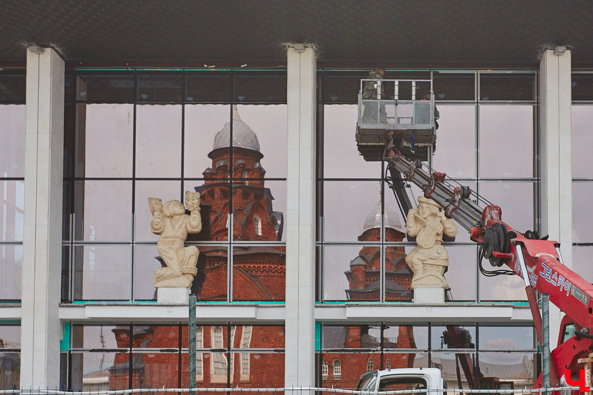 «Ключ-Медиа» решил вспомнить, какие восстановительные работы сейчас идут во Владимире, почему они затянулись и когда наконец здания, о которых пойдет речь в статье, приведут в порядок.