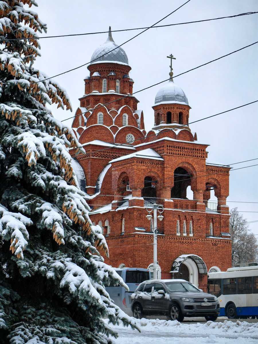 Во Владимире планируют построить дорогу-дублер, которая соединит улицы Гастелло и Куйбышева. Мэрия уже заказала ее проект. Такой вариант позволит частично разгрузить район Горького и лучше связать город с Пекинкой. Также во Владимире займутся ремонтом и подключением подъемников на надземных пешеходных переходах. Но давайте обо всем по порядку.