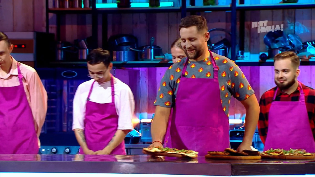 Владимир Викулов смог пройти кастинг кулинарного шоу «Битва шефов». Как есть пончики с печенью и малиной от нашего земляка, Константин Ивлев так и не понял, но взял жителя Киржача в свою команду. Правда, уже на пицце молодой человек все равно прогорел.
