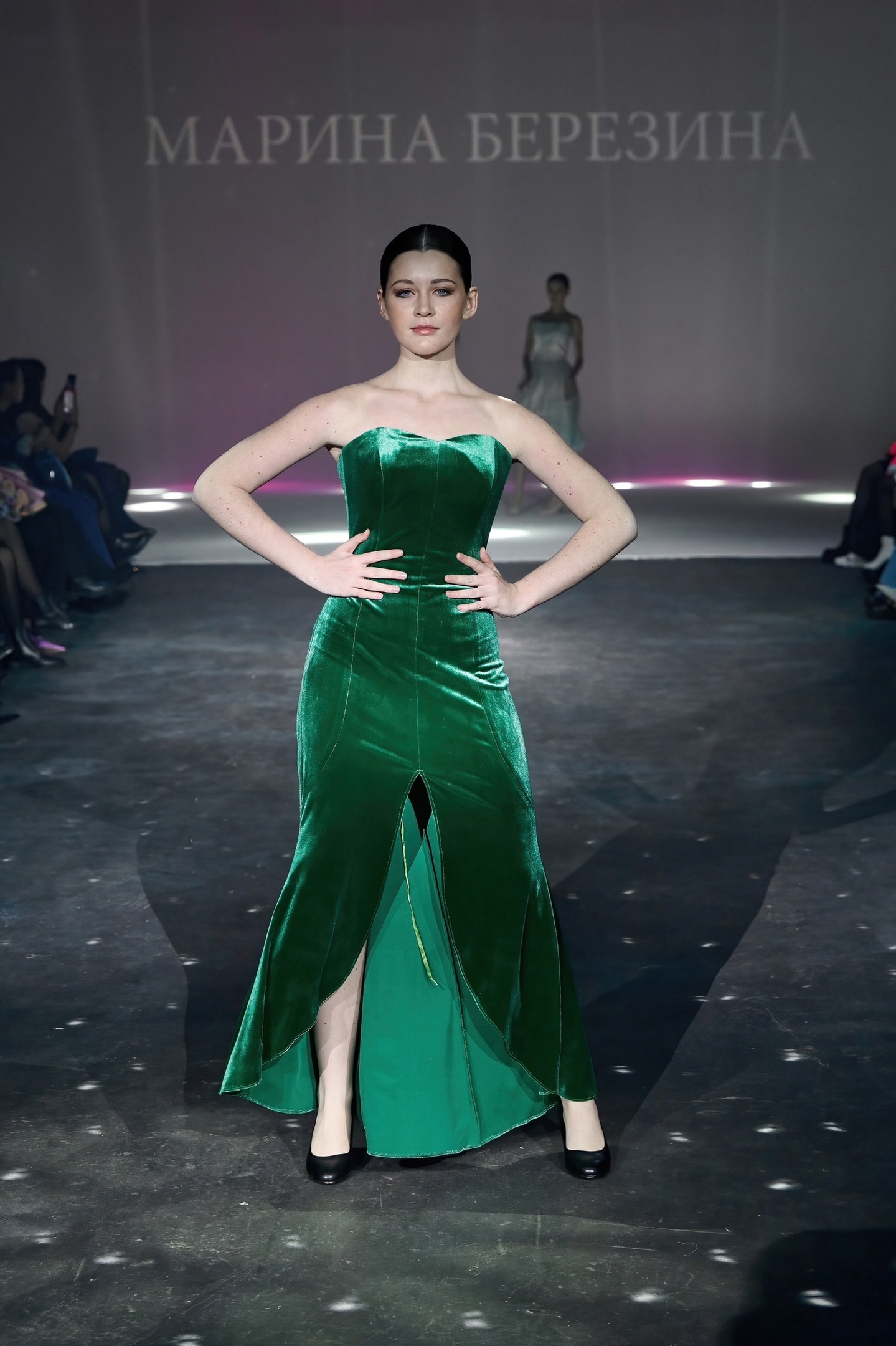 Талантливый человек талантлив во всем. Наталья Рязанова — дизайнер детской одежды — уже второй раз попробовала себя в подборе моделей и режиссуре показов на престижном столичном событии в мире моды. Подробности читайте в нашей статье.