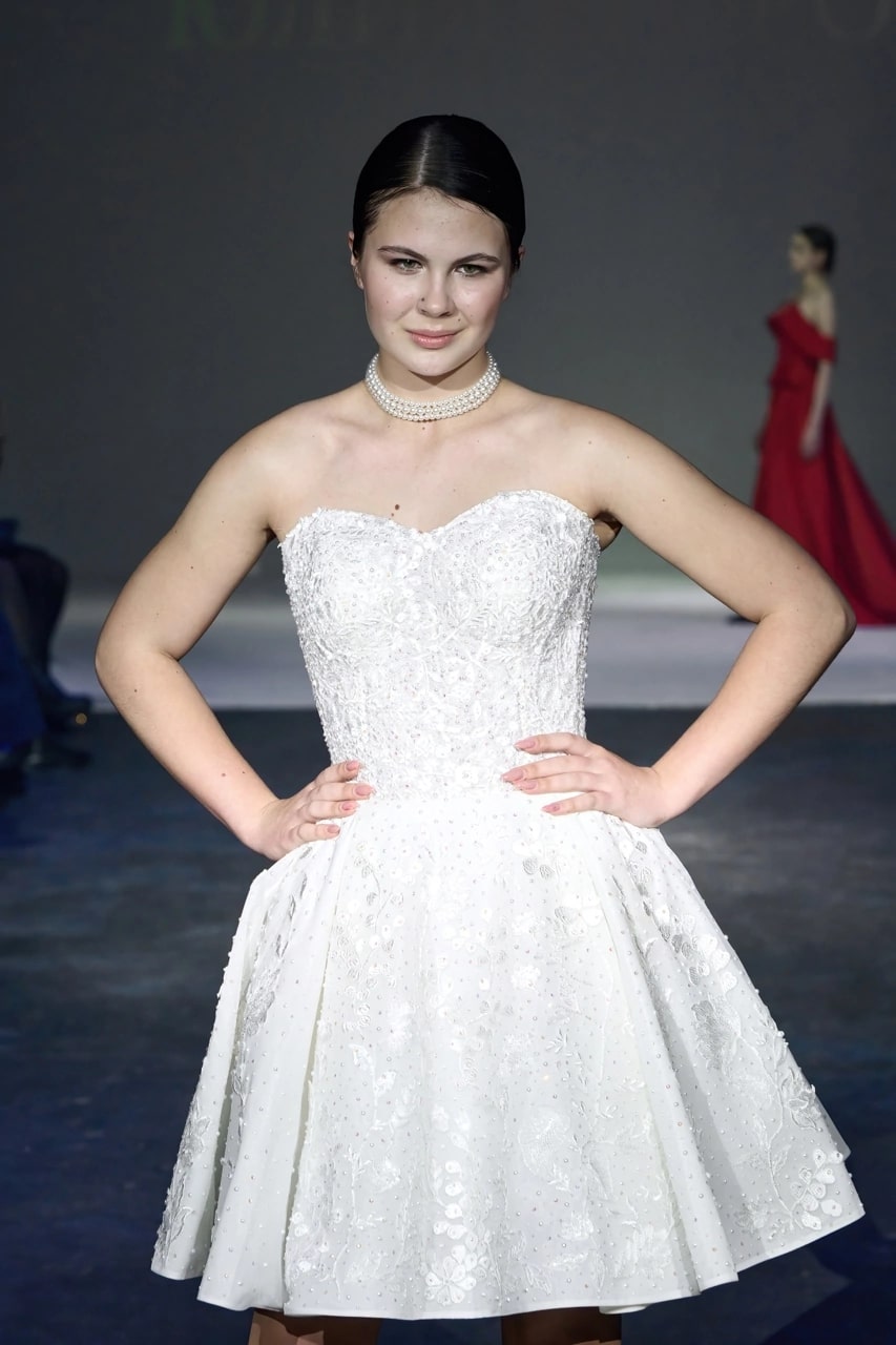 Талантливый человек талантлив во всем. Наталья Рязанова — дизайнер детской одежды — уже второй раз попробовала себя в подборе моделей и режиссуре показов на престижном столичном событии в мире моды. Подробности читайте в нашей статье.